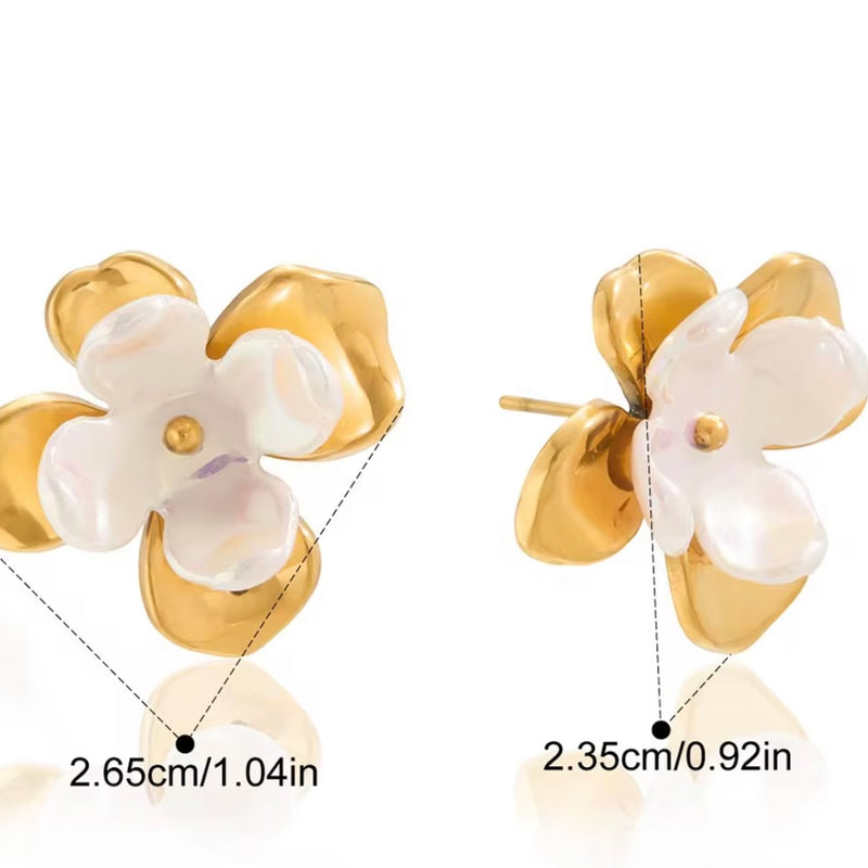 Flower pearl Earrings