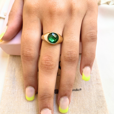 Green Round Stone Ring