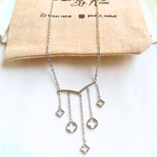 Hanging Clover Necklace