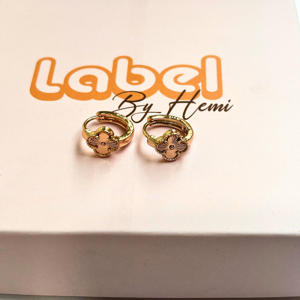 Clover  hoops