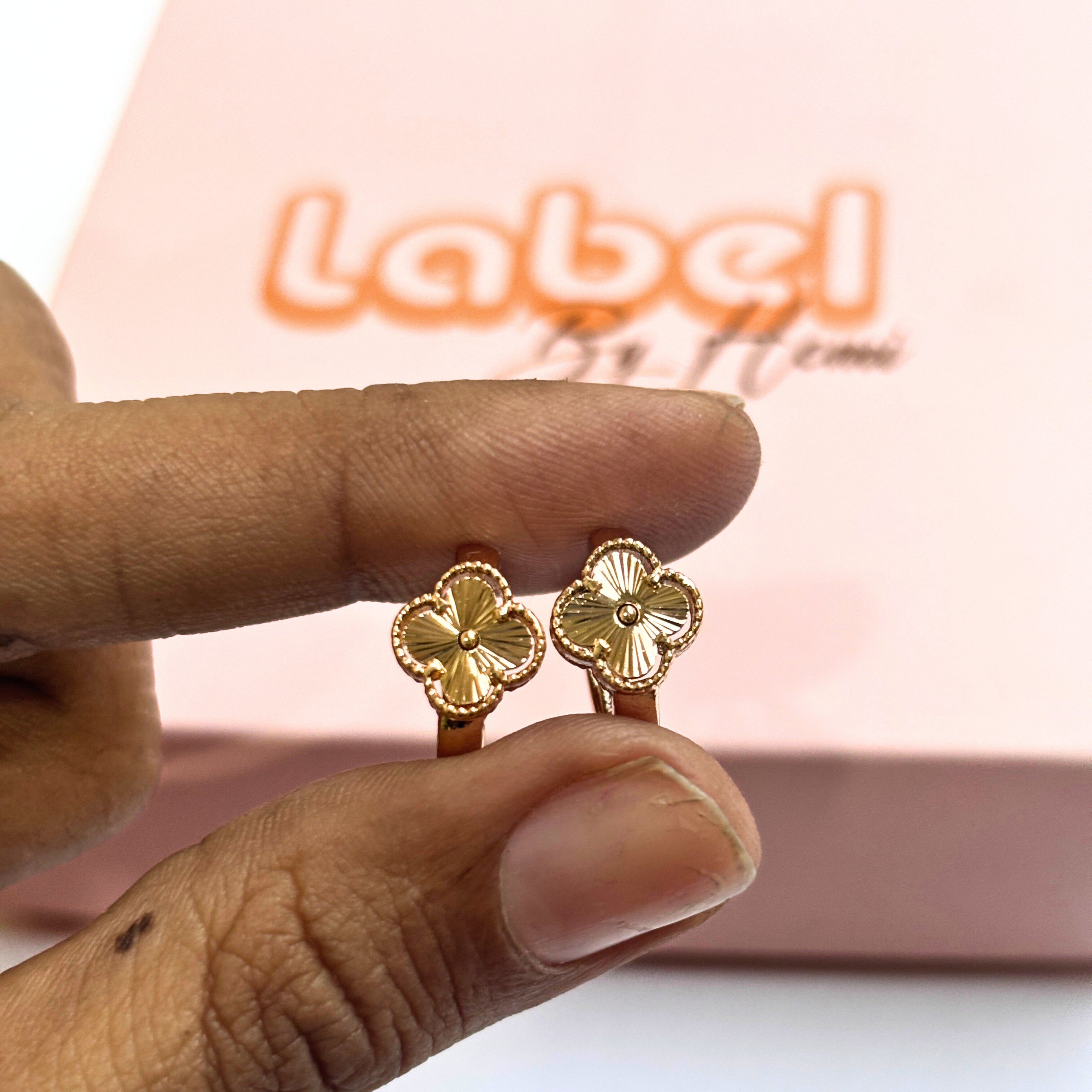 Clover  hoops