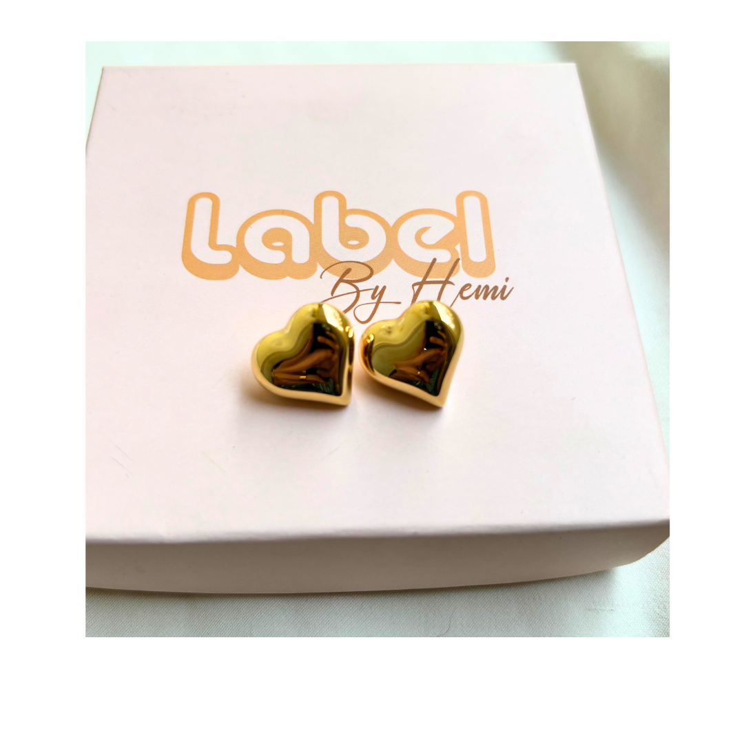 HEART BOLD STUDS