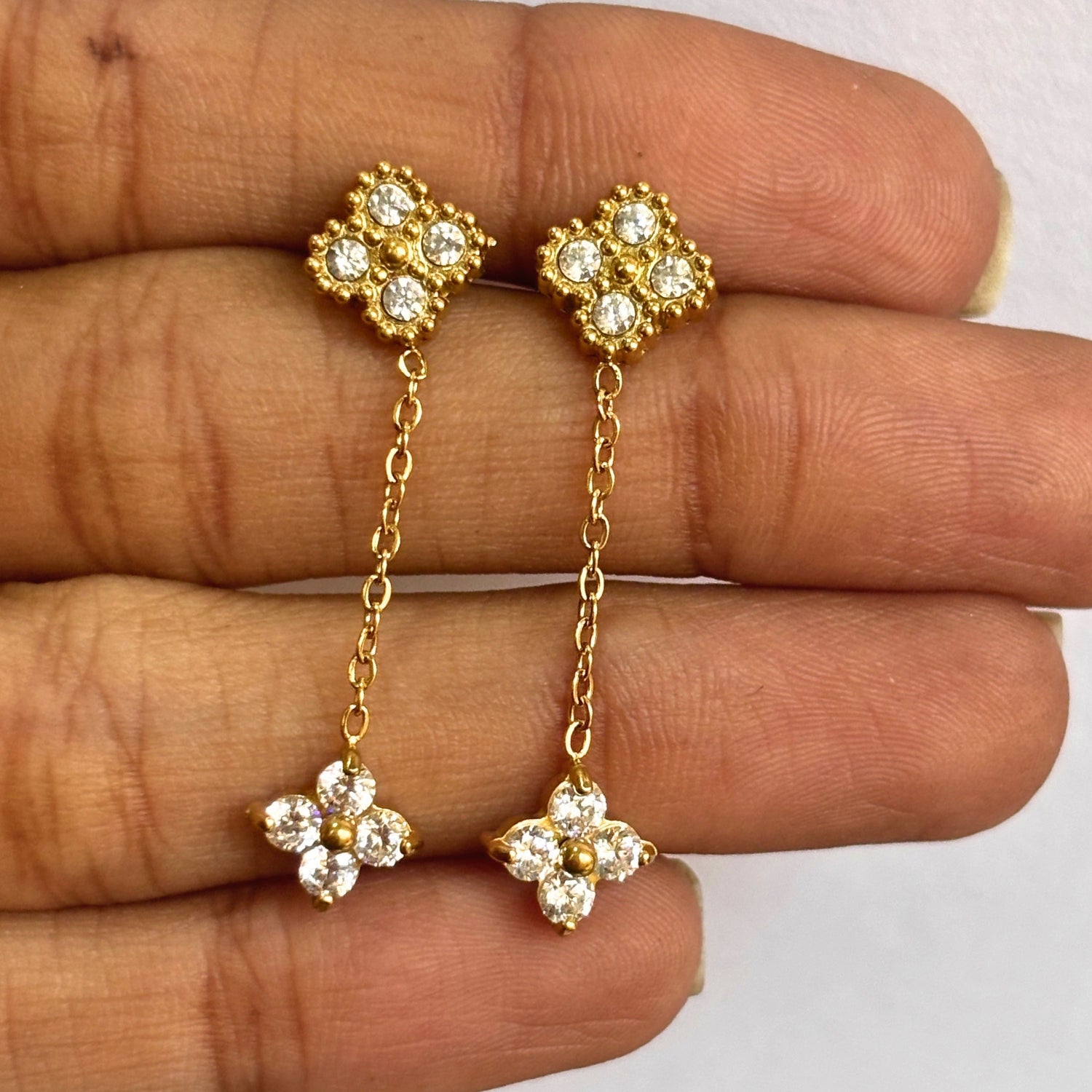 Floral dangler studs