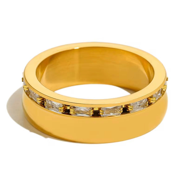 Kiya Band Ring