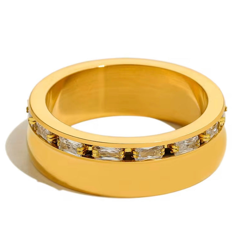 Kiya Band Ring