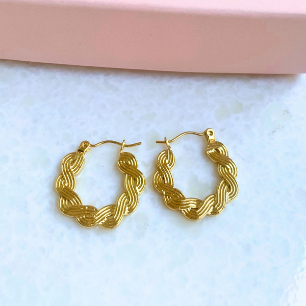 Pleating Thread Gold Hoops