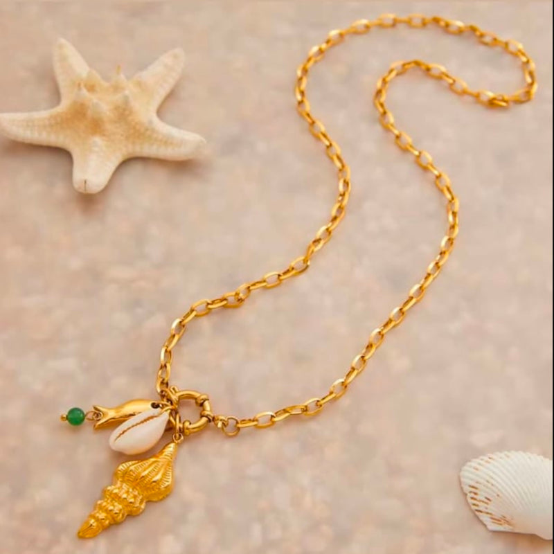 Shell necklace