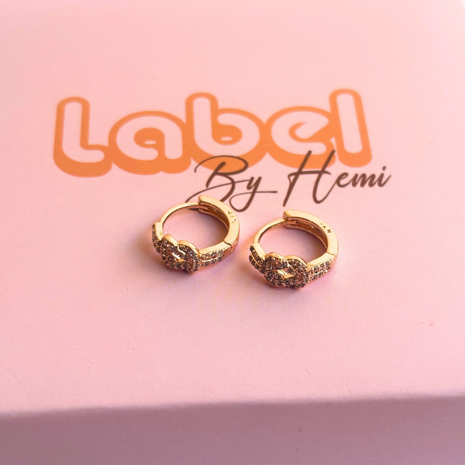 Knot Hoops