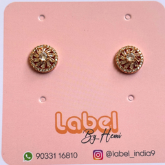 Round sparkle studs