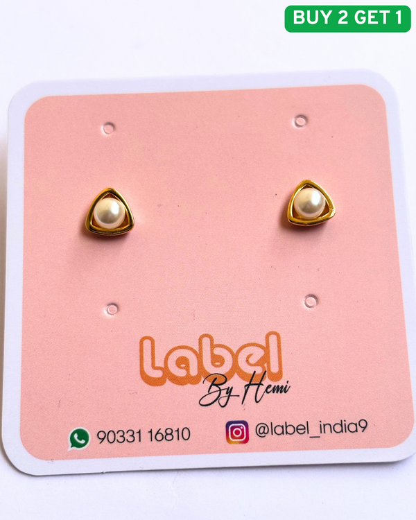 Pearl studs
