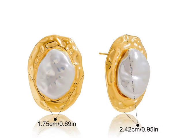 Oval pearl Earrings