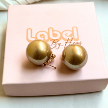 Pearl Studs