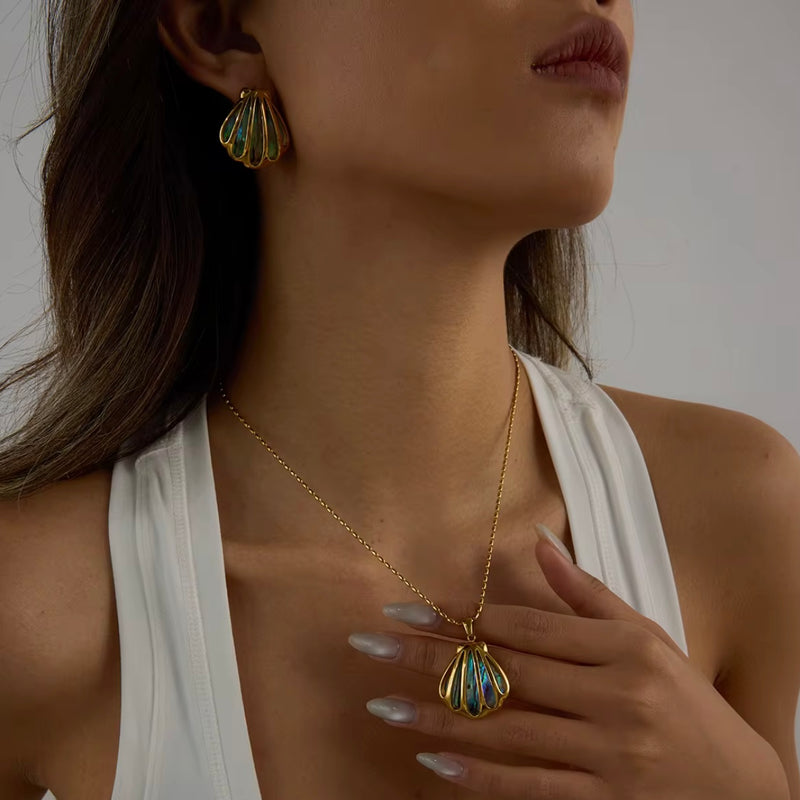 Shell pearl Necklace