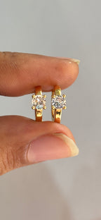 Solitaire Gold Huggie Hoops