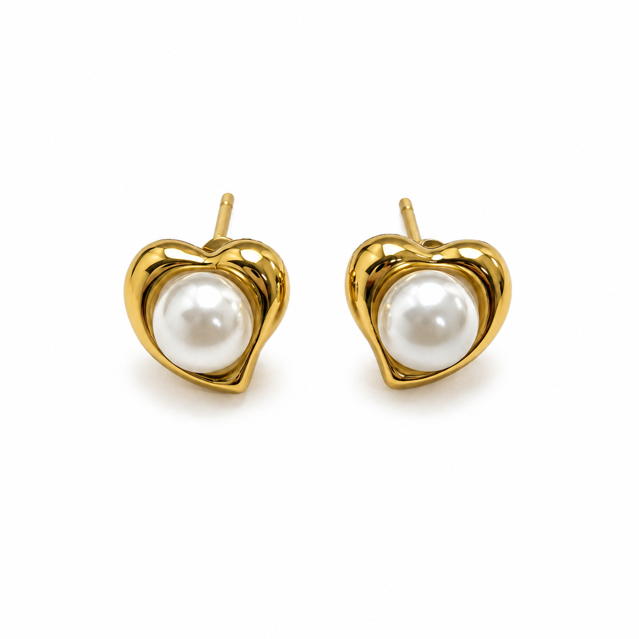 Amour Pearl Stud Earrings
