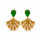 Shell pearls earrings