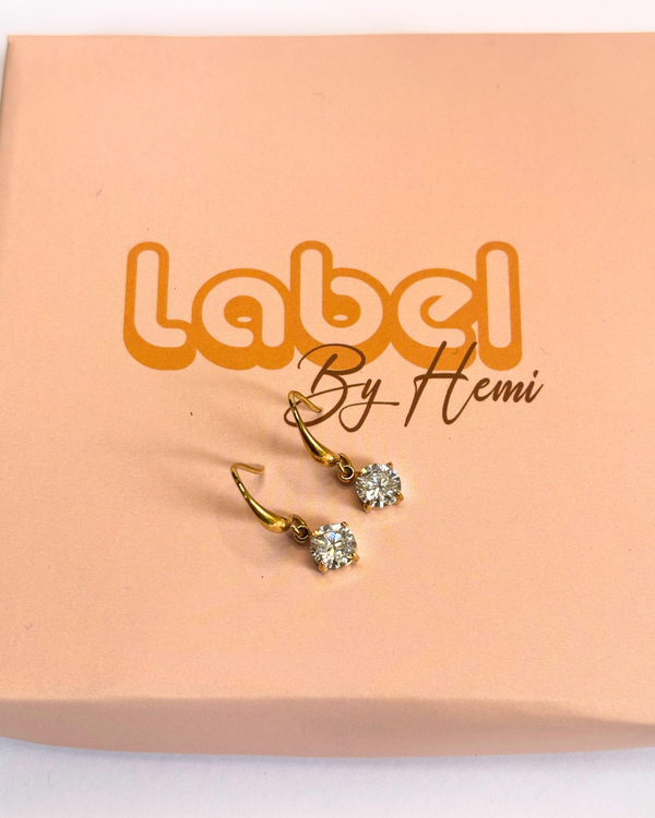 Soliatire hanging earrings