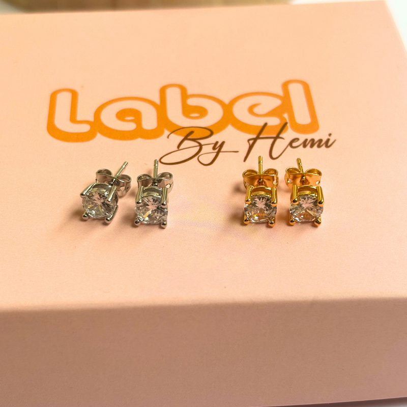 Soliatire Studs