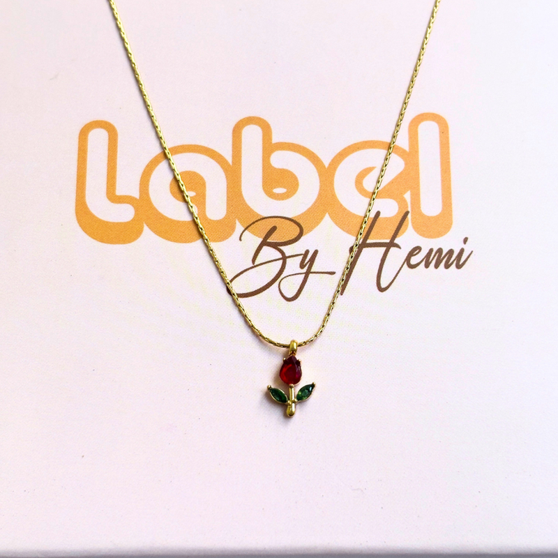 rose petal  Necklace ( red)