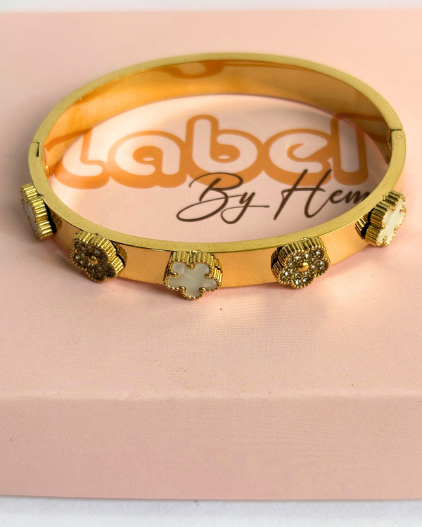 flower white braclete