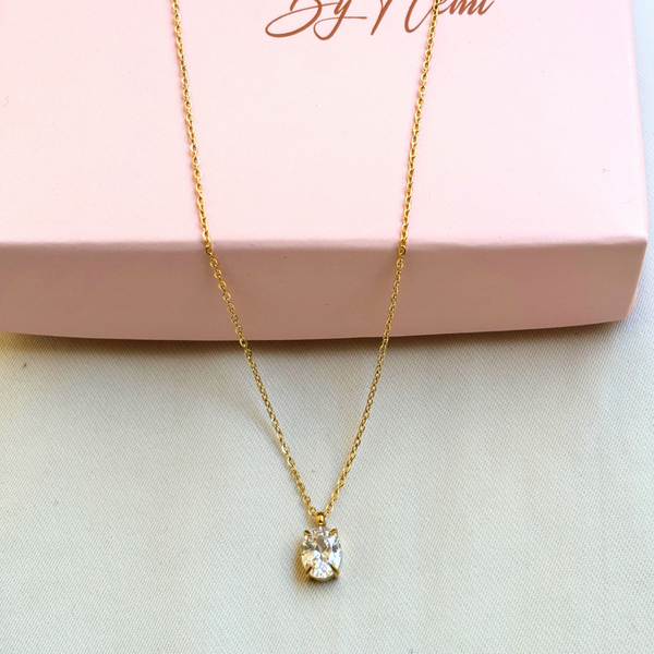 Oval pendal stone neackles