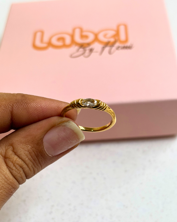 Oval stone slim Ring