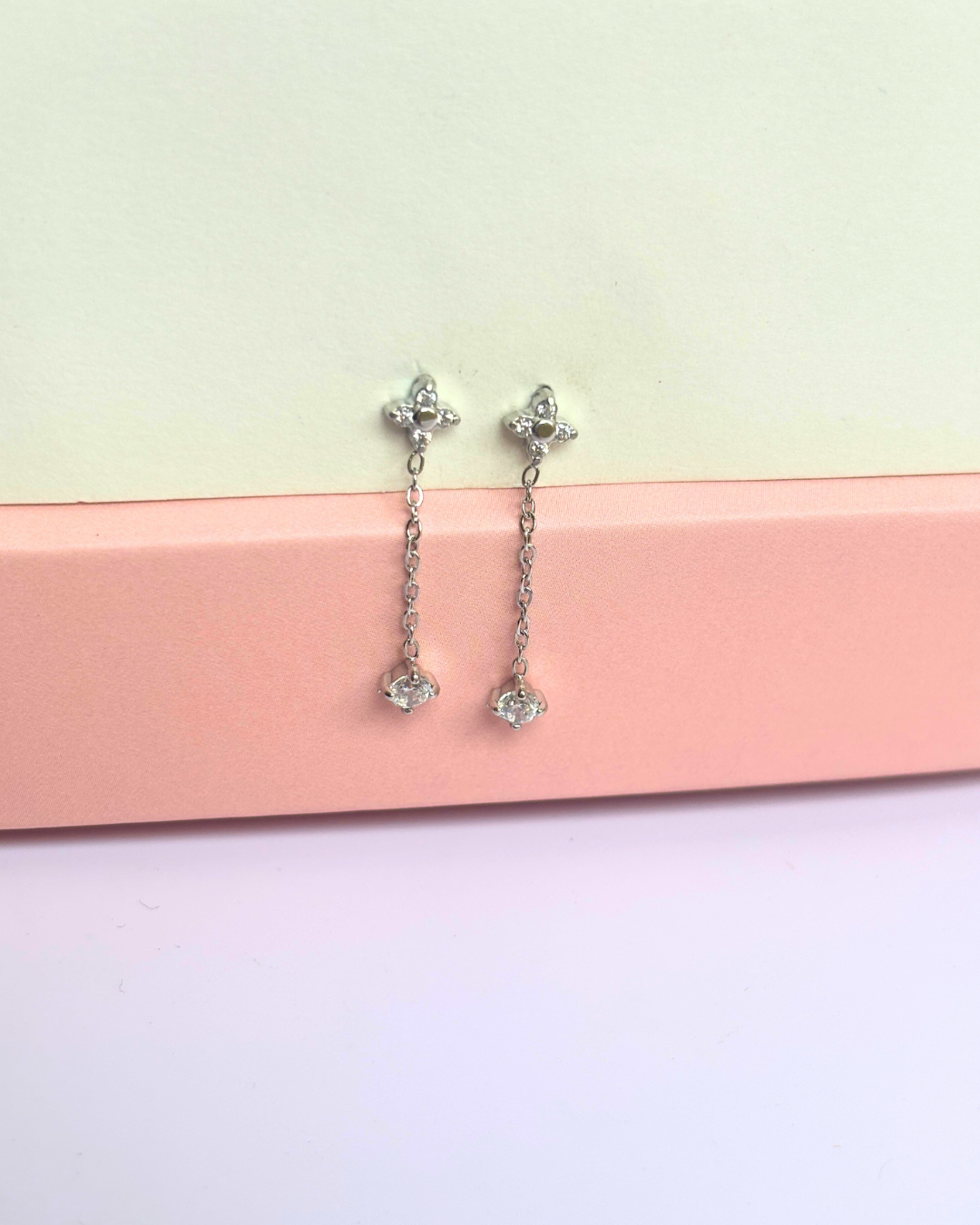 Mia Studs