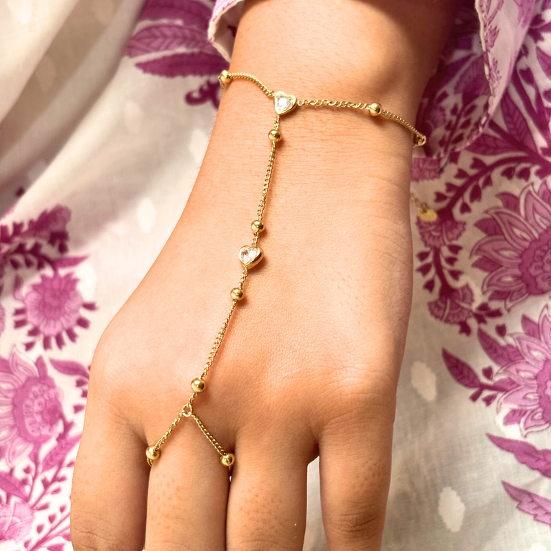 Heart handchain