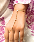Heart handchain