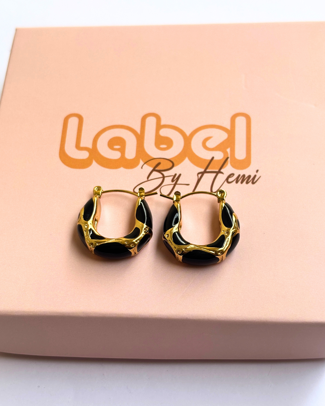 Enamel kiya hoops