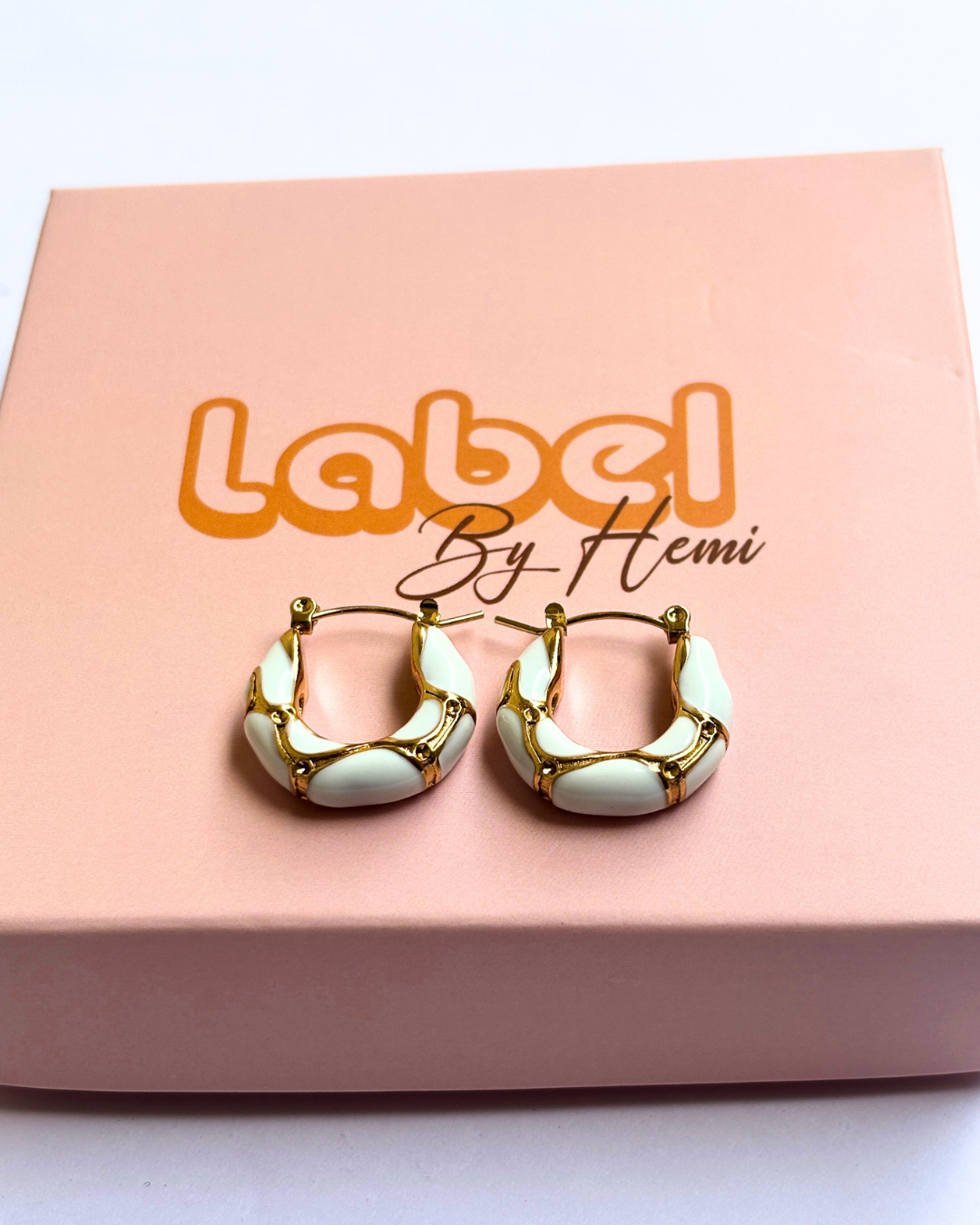 Enamel kiya hoops