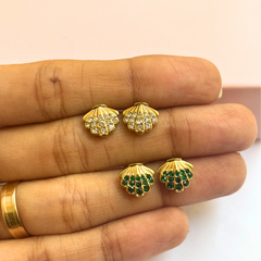 Mini shell earrings