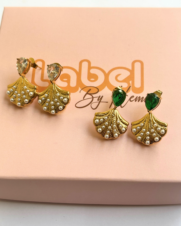 Shell pearls earrings