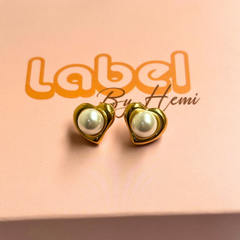 Heart pearl earrings