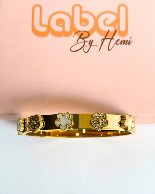 flower white braclete