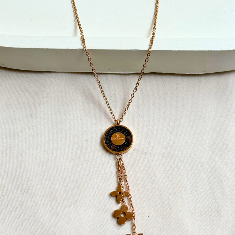 Leather hanging Necklacde