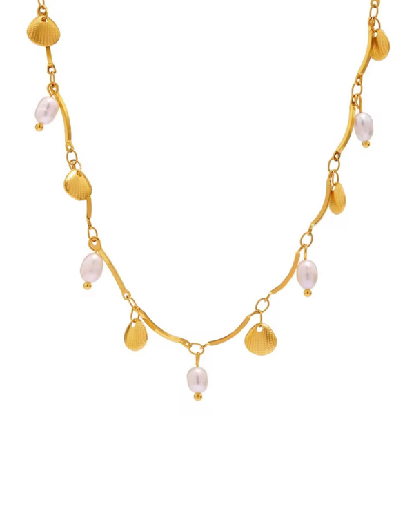 Shell pearl charm Necklace