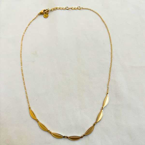 Leaves necklace