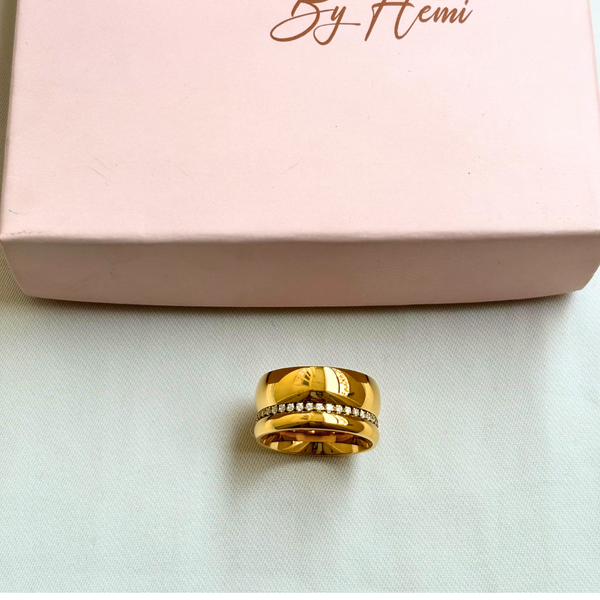 Orrite Band Ring